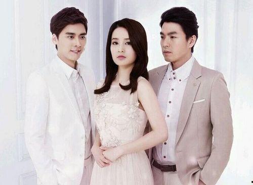 她是我女儿（千金归来身份曝光惊艳全场）,身份曝光惊艳全场，她竟是我女儿